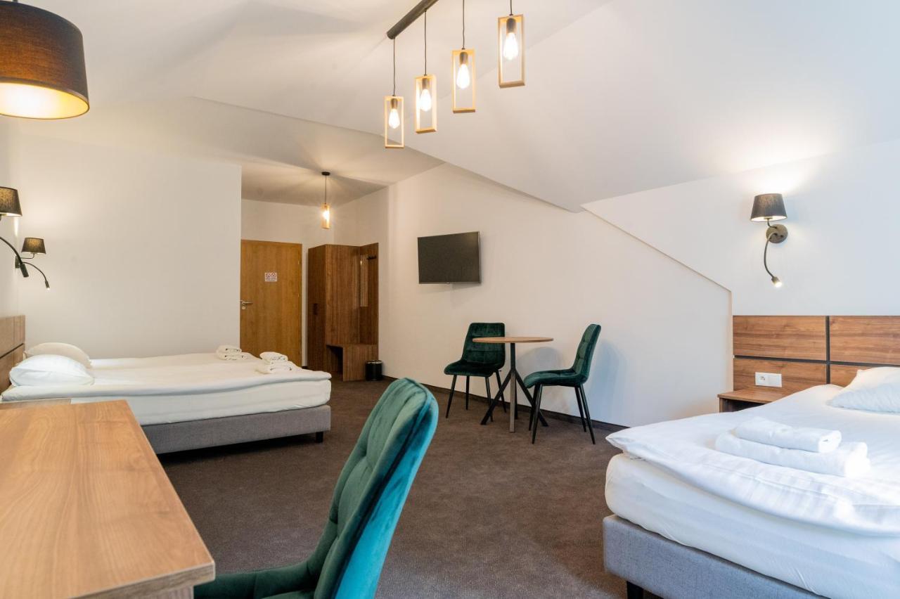 Hotel Odejewscy Хойнице Екстериор снимка