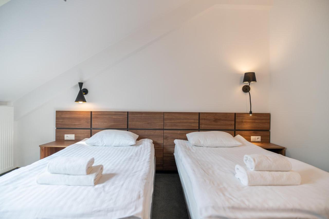 Hotel Odejewscy Хойнице Екстериор снимка